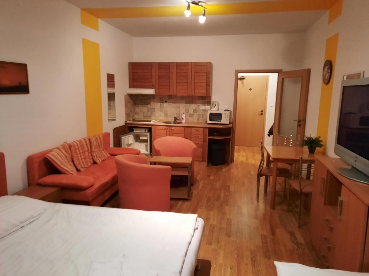 Zazi Apartmany Fatrapark Hrabovo Ruzomberok Exterior photo